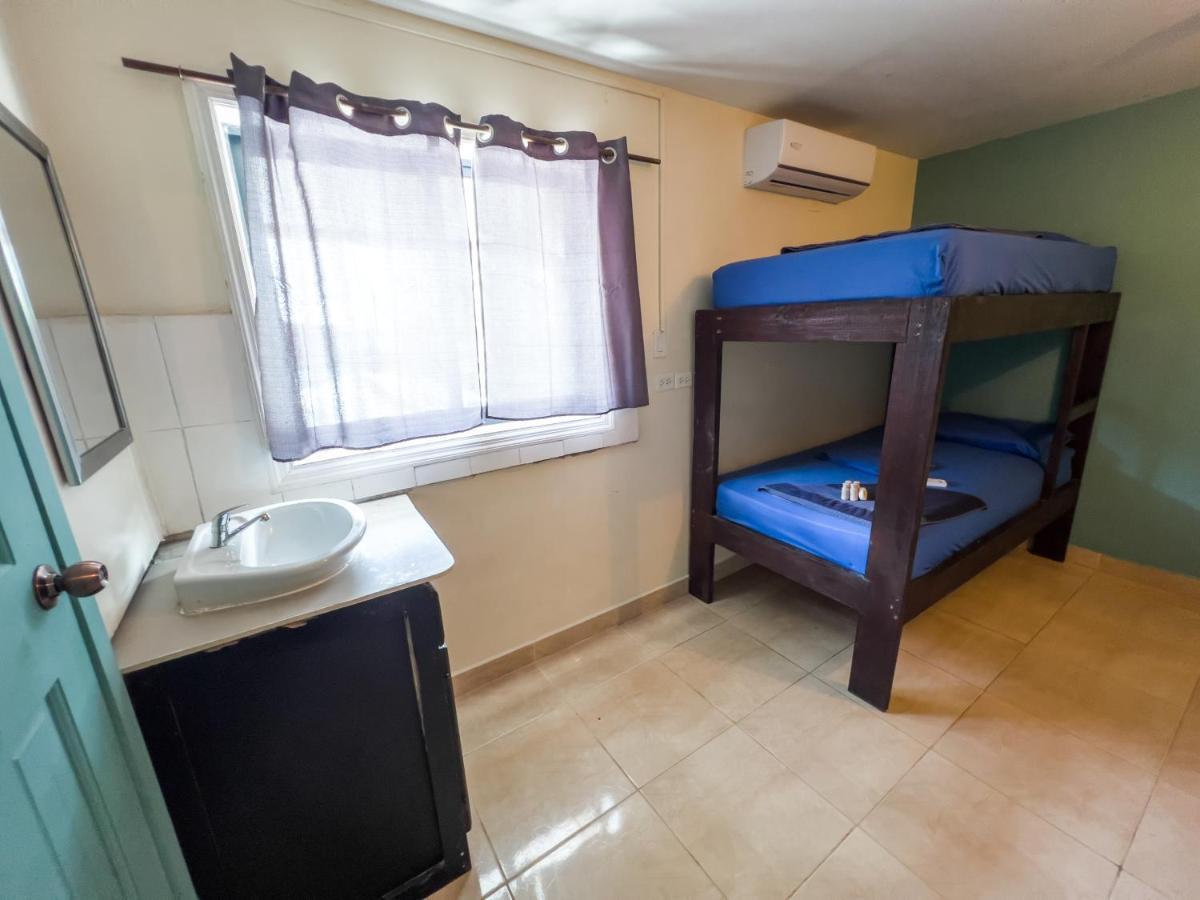 Aqua Lounge Vandrehjem Bocas del Toro Eksteriør billede